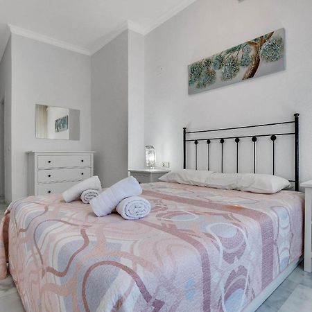 Apartamento Para 6 Con Wifi, Ac, Piscina Y Parking Gratis 贝纳尔马德纳 外观 照片
