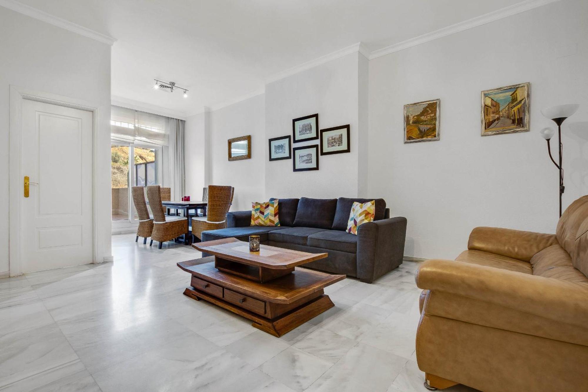 Apartamento Para 6 Con Wifi, Ac, Piscina Y Parking Gratis 贝纳尔马德纳 外观 照片